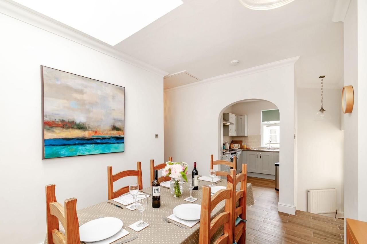 8 Kents Bank House Apartment Grange-over-Sands Exterior photo